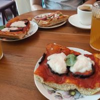  at Life's a Peach in Utrecht