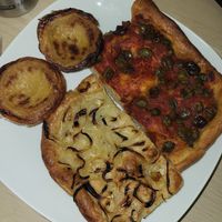 natas and onion and olive at Life's a Peach in Utrecht