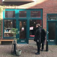 Front of the store at Life's a Peach in Utrecht