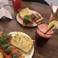 Foccacias & lemonade at Life's a Peach in Utrecht