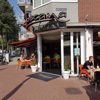 The outside  at Toscana IJssalon in Emmen