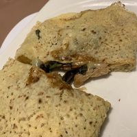 Crepe de Heüra y queso vegano at Eh Voilà in Valladolid