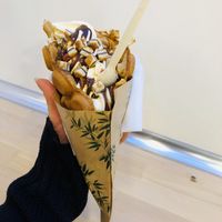 Tiramisu bubble waffle at The Cream in Barcelona