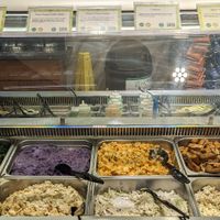 hot bar at Down to Earth - Store and Deli in Honolulu