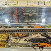 hot bar at Down to Earth - Store and Deli in Honolulu