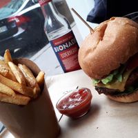 Cheese burger at Eat Like Panda in Paris