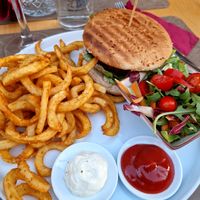 Beyond burger at Cavo Bistrot in Cagliari