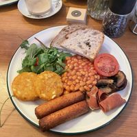 The current version of vegan English breakfast 😍. Could use a third slice of bread but overall very good. Best vegan bacon I've had.   at Zanzibar in Prague
