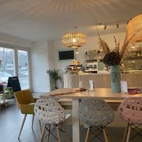 Leuke inrichting  at Klein Geluk Ontbijt in Heemskerk