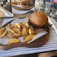   at Pantarei in Aegina