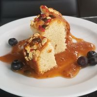 Plumcake at Mandrágora  in Getxo