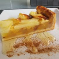 Tarta de manzana at Mandrágora  in Getxo