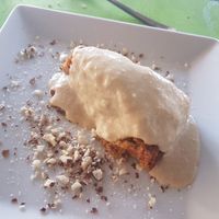 Carrot cake and cashew cream glaze at Mandrágora  in Getxo