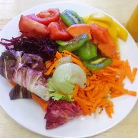 Raw vegan lunch - A good restaurant for raw vegans, with a good variety and quality of raw fruits and vegetables. at Ve - Emporio e Restaurante Vegano Moinhos in Porto Alegre