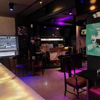 restaurant/bar area at Oakland Coffee & Juice Bar in Oakland Park