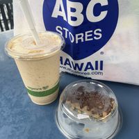 Mac Nog and Twix Bar  at Choice Health Bar in Kaanapali