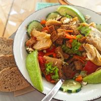 Chicken houra salad at Natural Nada mas Green Bar in Lanzarote