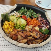 Vegan pokébowl at Natural Nada mas Green Bar in Lanzarote