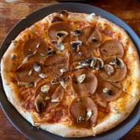 Nice vegan Pizza 🍕   at Askur Taproom in Egilsstadir