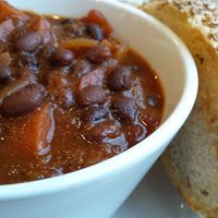 Vegan chili at Labyrinth Press Company in Jamestown