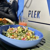 Thaise salade met avocado ipv kip at Zebedeus in Wassenaar