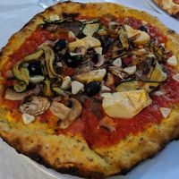 Marinara pizza with extra veg at Pizzeria Alle Scalette in Siena