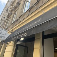 Outside at The Cold Pressed Juices in Warsaw