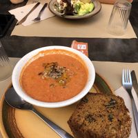 Gaspacho et cake tomate noix at Kaki by omc in Clermont-ferrand