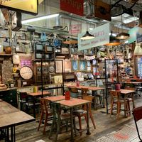 Atmosphere  at Thaikhun in Bath