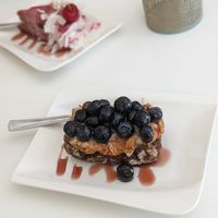 bananabread with peanutbutter and blueberries at O.DA in Sibenik