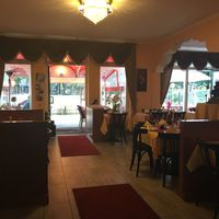 Indoor and outdoor seating available at Taj Mahal in Ahrensburg