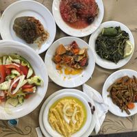 Vegan lunch + Greek salad at Nyn & Aei in Crete