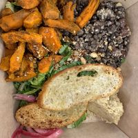 Roast carrot and kale salad   at CPH - Arket - T2 in Kastrup