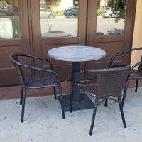 Sit outside at Pressed Juicery in Calabasas