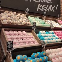 Bath bombs  at LUSH - Fontana di Trevi in Rome