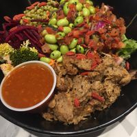 Fusion asiatique bowl (grand) aux shiitakés et au riz brun  at Copper Branch in Strasbourg