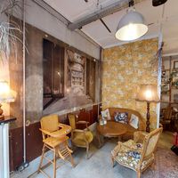 Inside at Fox in Metz