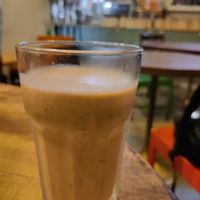 Vegan Strawberry-banana smoothie at Turun Kirjakahvila in Turku