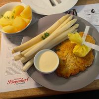 Asparagus with vegan Hollandaise and vegan Schnitzel   at Grosser Kiepenkerl in Muenster