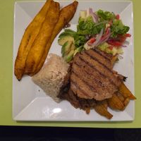 Bisteck ala Pobre at El Olivo in Cusco