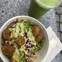 Green gun smoothie and plant Bowl :) at We Feat Pure Organic in Aarhus