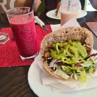 Tofu Kebab and Vitaminbombe Smoothie at Fruchtbar Fulda in Fulda