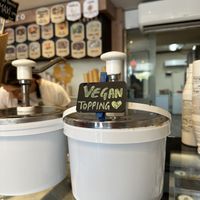 Caramel vegan topping  at Il Gelato di Carlotta in Niagara-on-the-lake