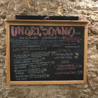 Daily menu on the wall at Un Gelsomino in Salerno