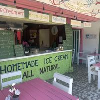 The cute café at Pico Feliz in Samara