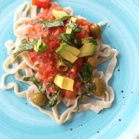 Pasta with salsa at Pico Feliz in Samara