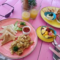 Vegan scrambled 'eggs' at Pico Feliz in Samara