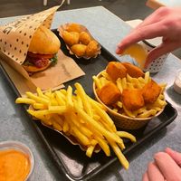 Bacon burger, chili cheese nuggets, vish and chips  at Swing Kitchen - Laupenstraße in Bern