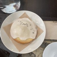 Lemon and lavender cookie   at Tauer in Turin