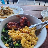 Bbq Cauliflower and Mac n cheese at Tasty Harmony in Fort Collins